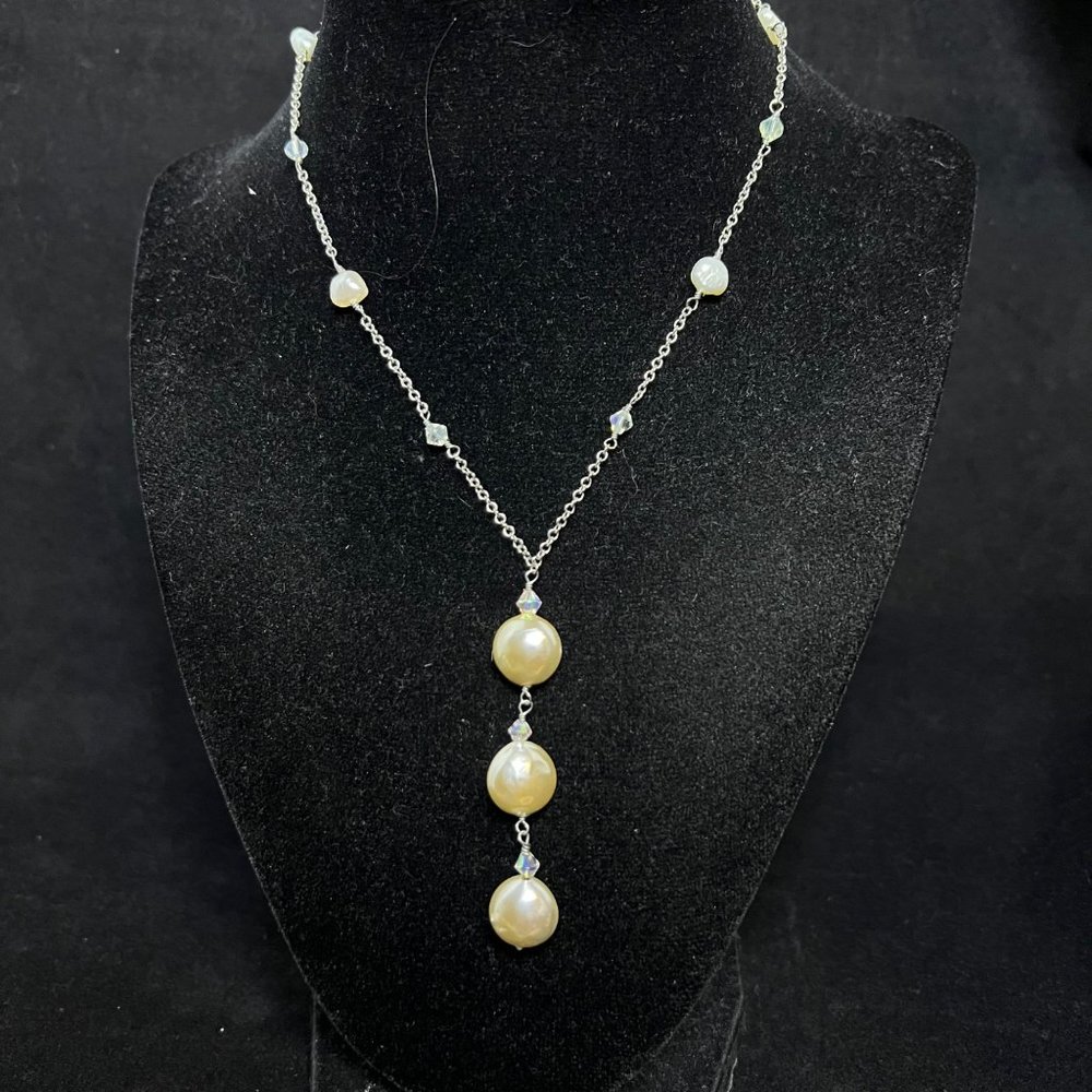 Vintage Lia Sophia Silver Tone Faux Pearl Necklace (2574)